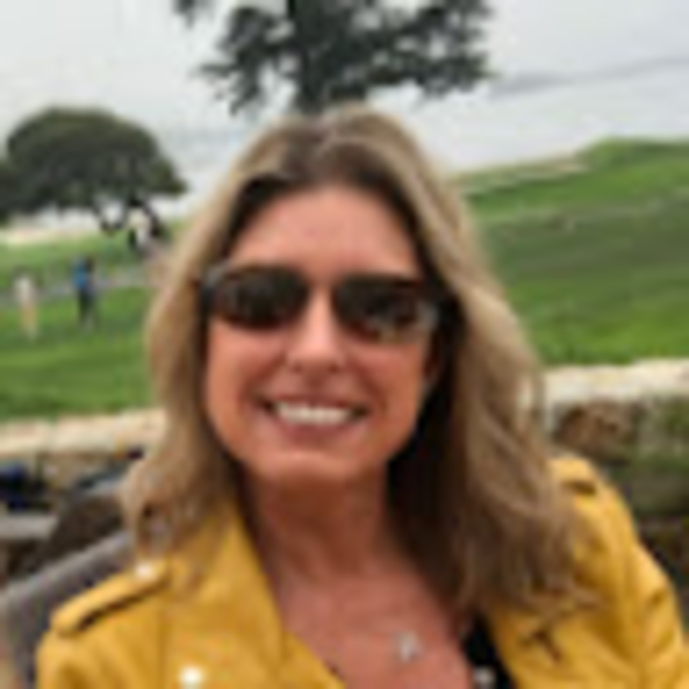 Meet your Posher, Dena